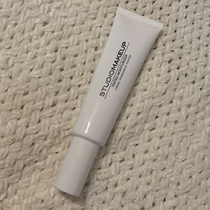 studio makeup tinted moisturizer with hyaluronic acid